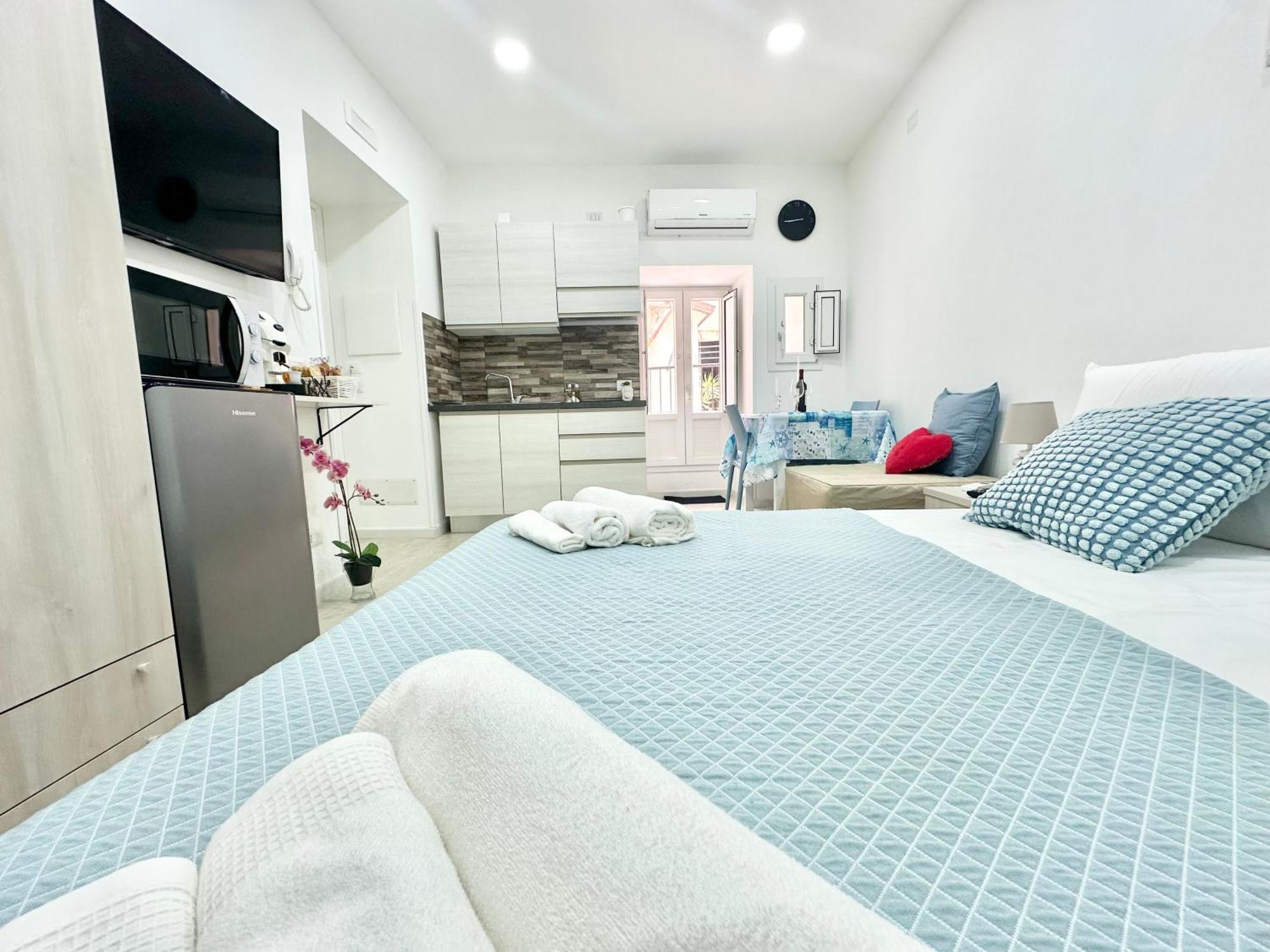 شقة Ale & Andry House تْشيفالو المظهر الخارجي الصورة